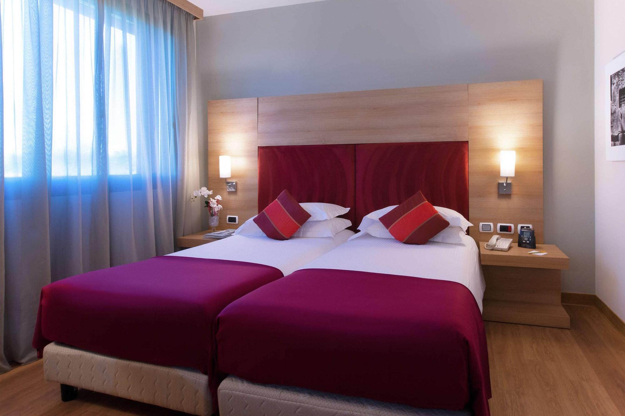 Dolce By Wyndham Milan Malpensa Hotel Somma Lombardo Eksteriør billede