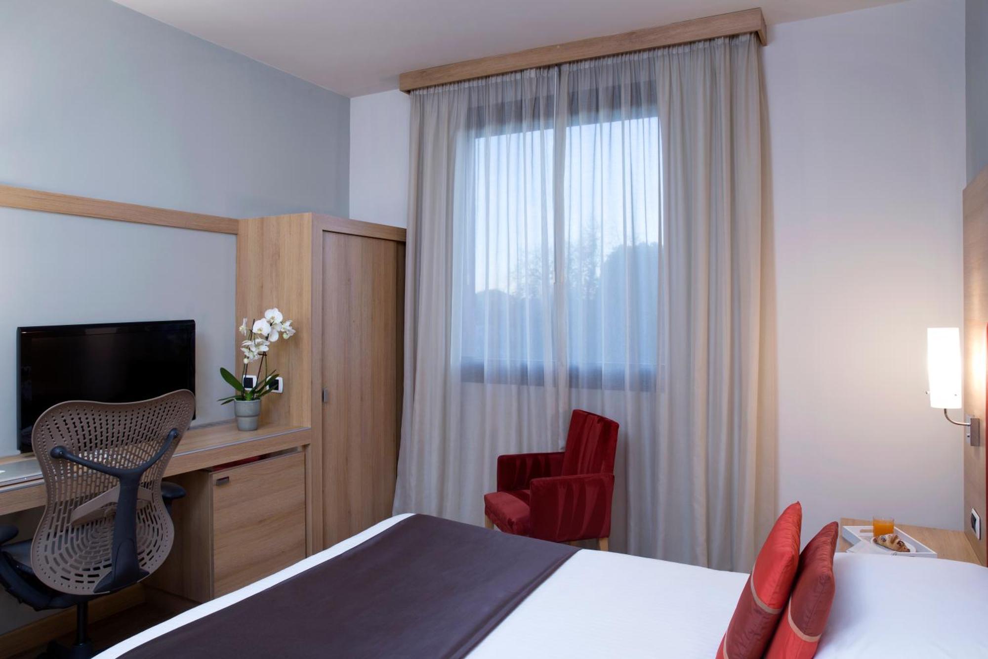 Dolce By Wyndham Milan Malpensa Hotel Somma Lombardo Eksteriør billede